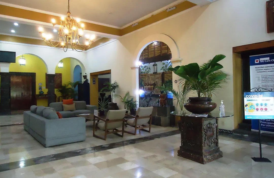 Hotel Concierge Plaza Colima-1