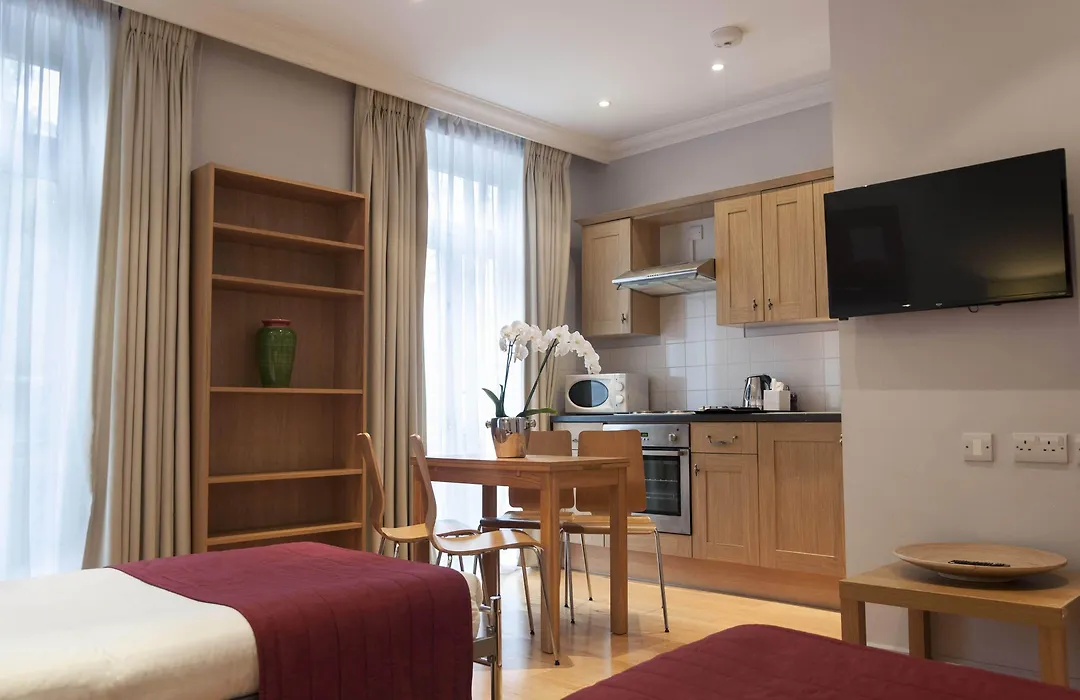 12 London Street Apartments-1