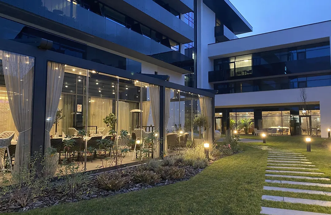 Tisia Hotel & Spa-1