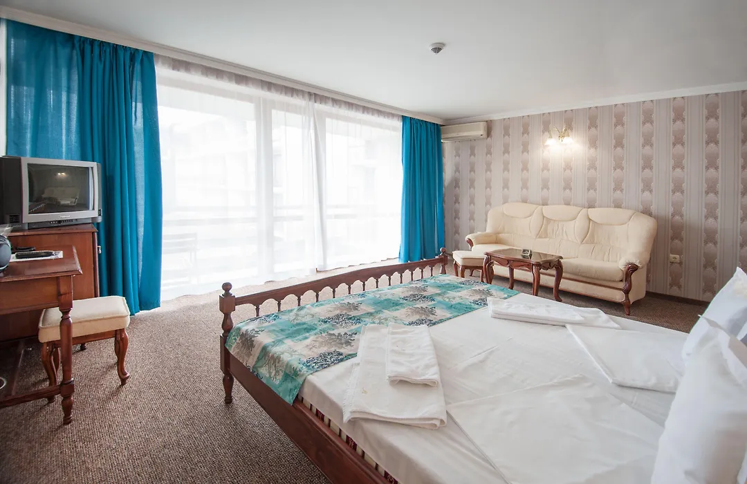 Mercury Hotel-1