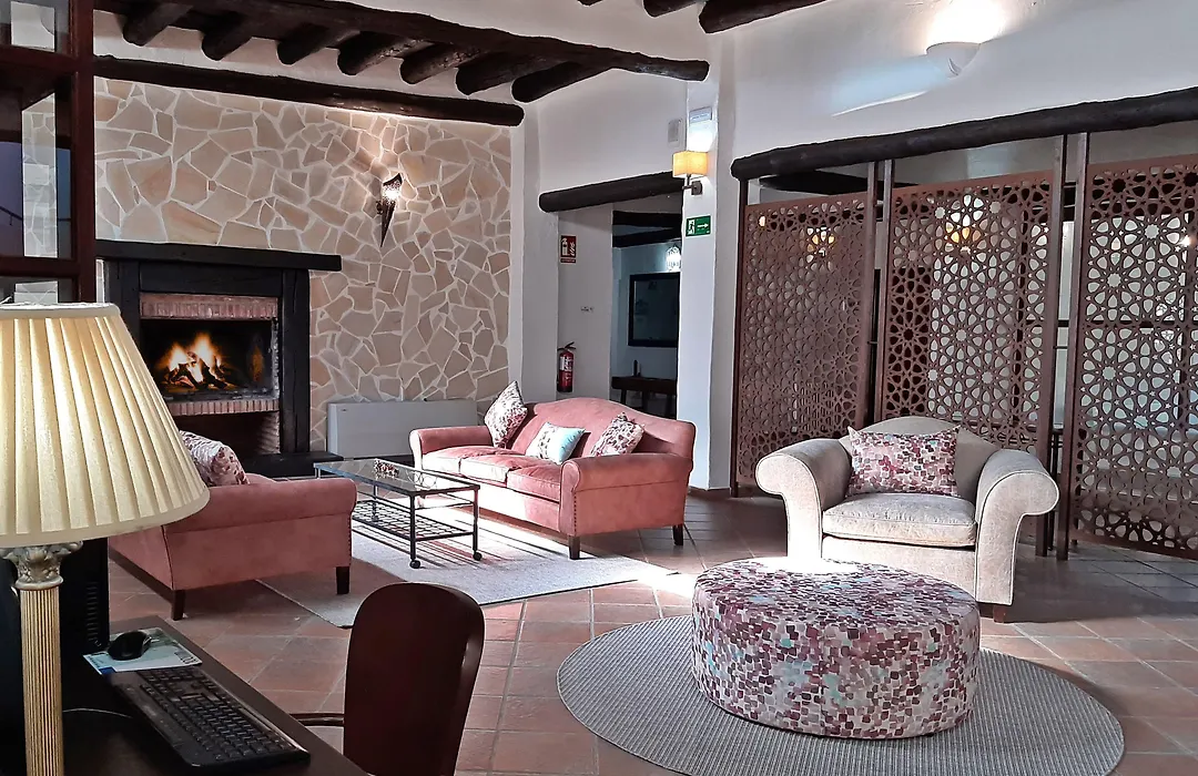 Hotel Apartamento Nueva Alcazaba-1