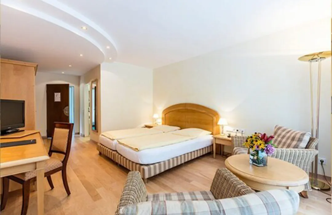 Waldhotel Bad Sulzburg-1