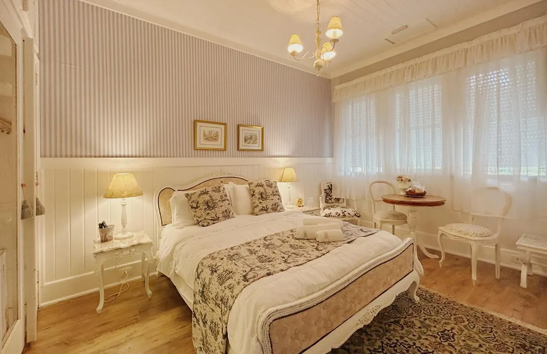 La Belle Provence-1