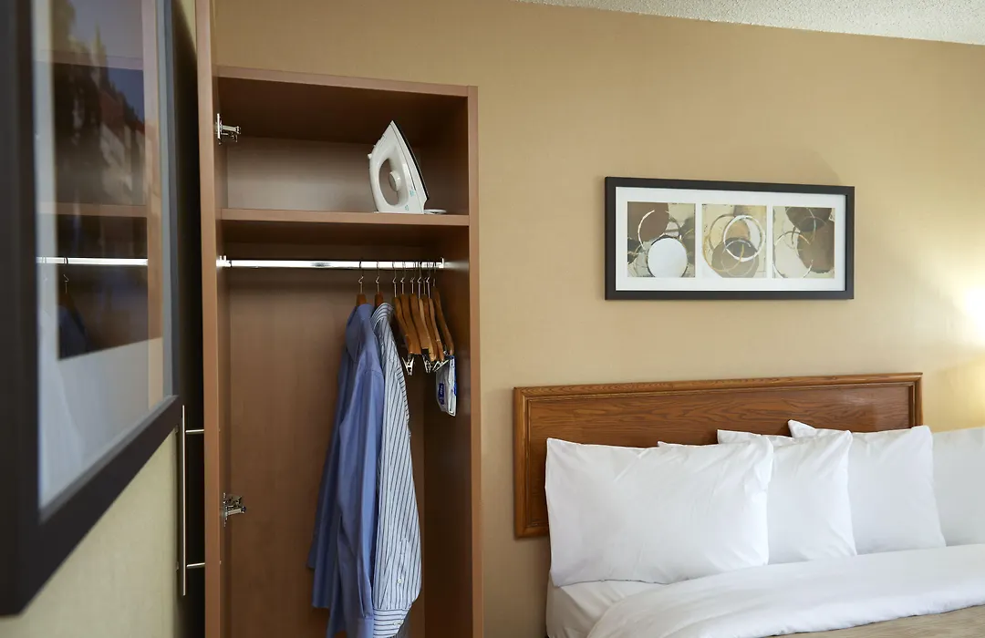 Clarion Pointe Campbellton-1