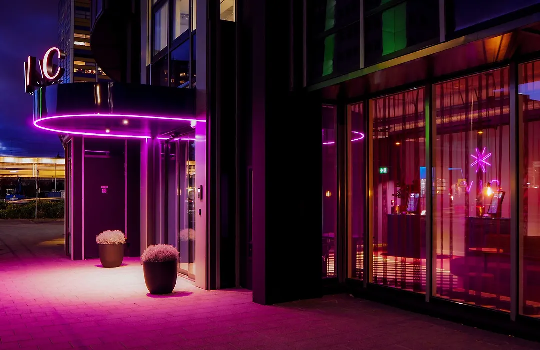 Hotel Vic-1