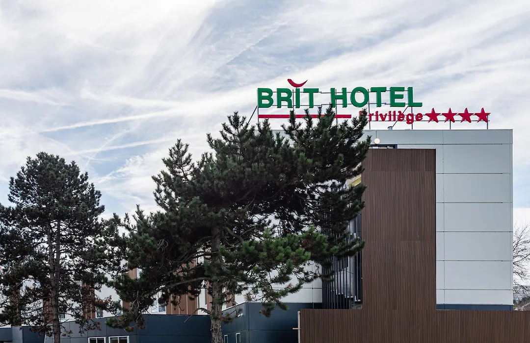 Brit Hotel Privilège Paris Rosny-sous-Bois-1