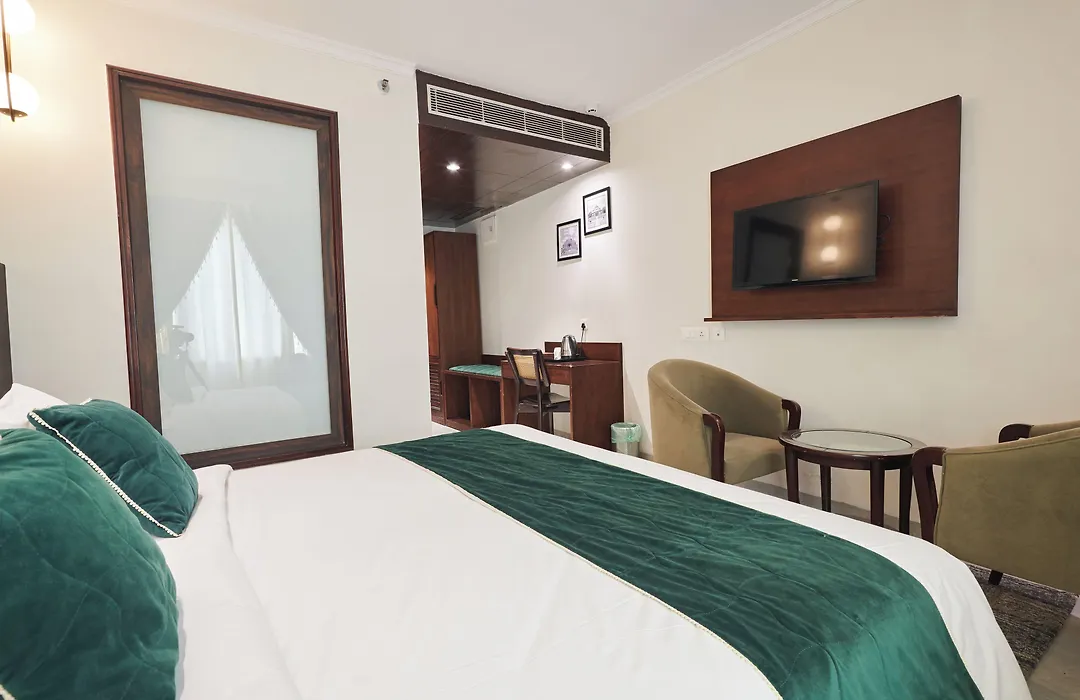 Deventure Sarovar Portico Patel Nagar-1