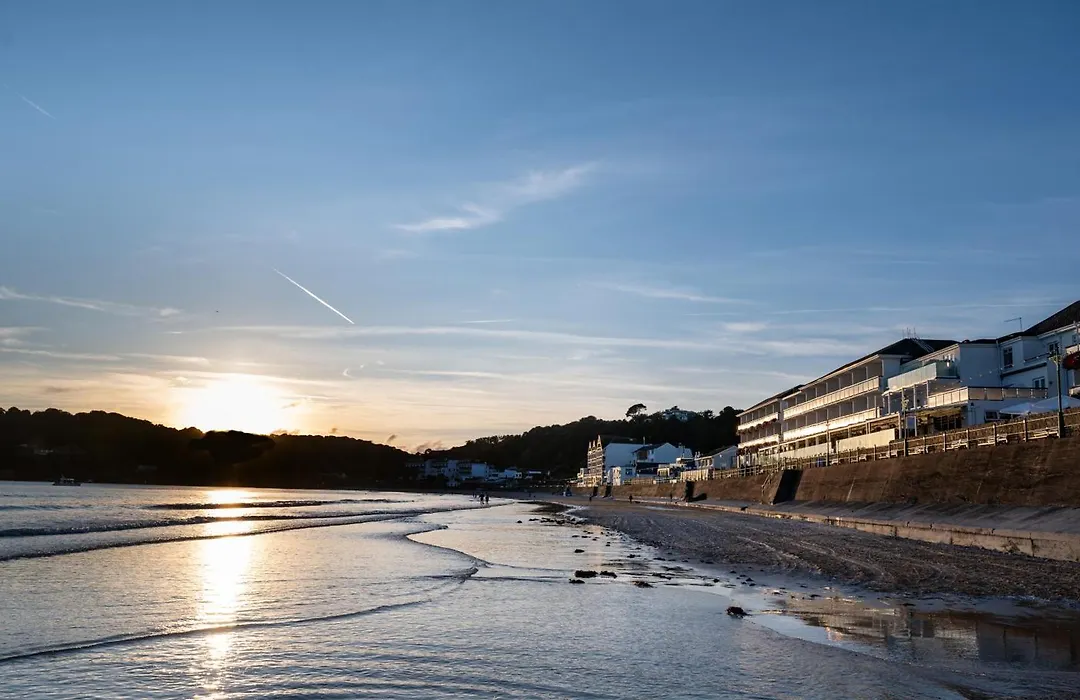 L'Horizon Beach Hotel & Spa-1
