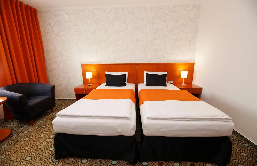 Parkhotel Plzen Congress Center-1