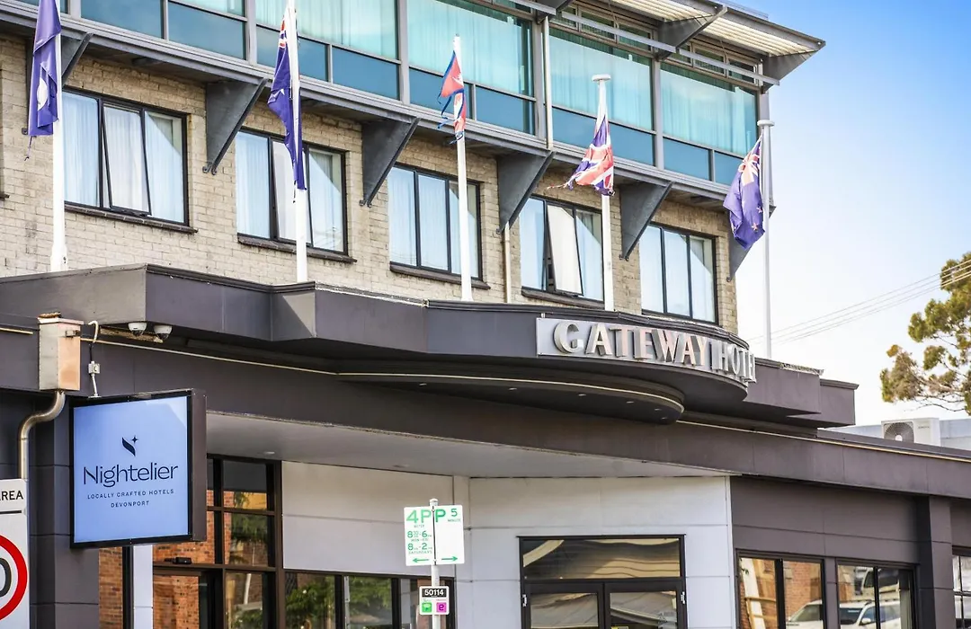 Nightelier Devonport Gateway Hotel-1