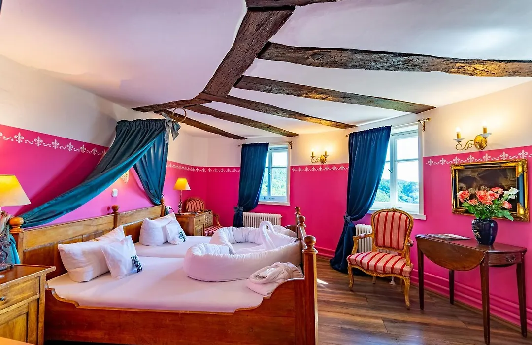 Hotel Burg Trendelburg-1
