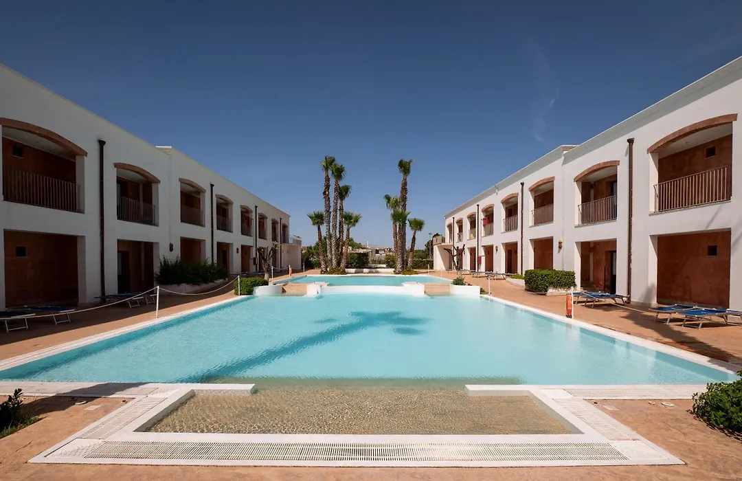 Delfino Beach - CDSHotels-1