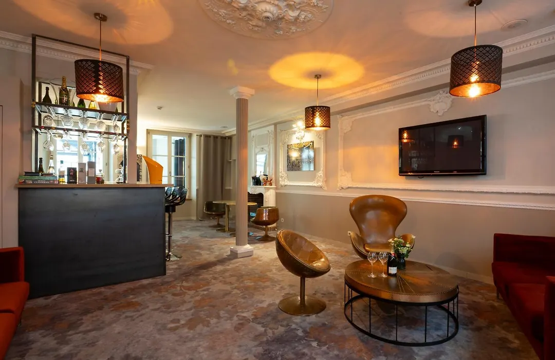 Hotel Jean Moët-1