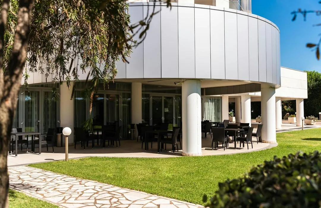 Delta Hotels By Marriott Olbia Sardinia-1