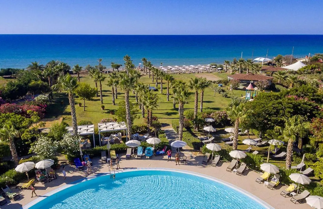 Acacia Resort Parco Dei Leoni-1