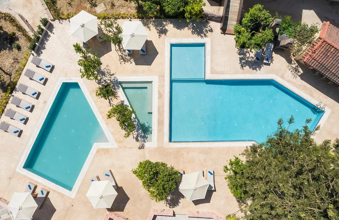 Spilia Village Hotel & Villas-1