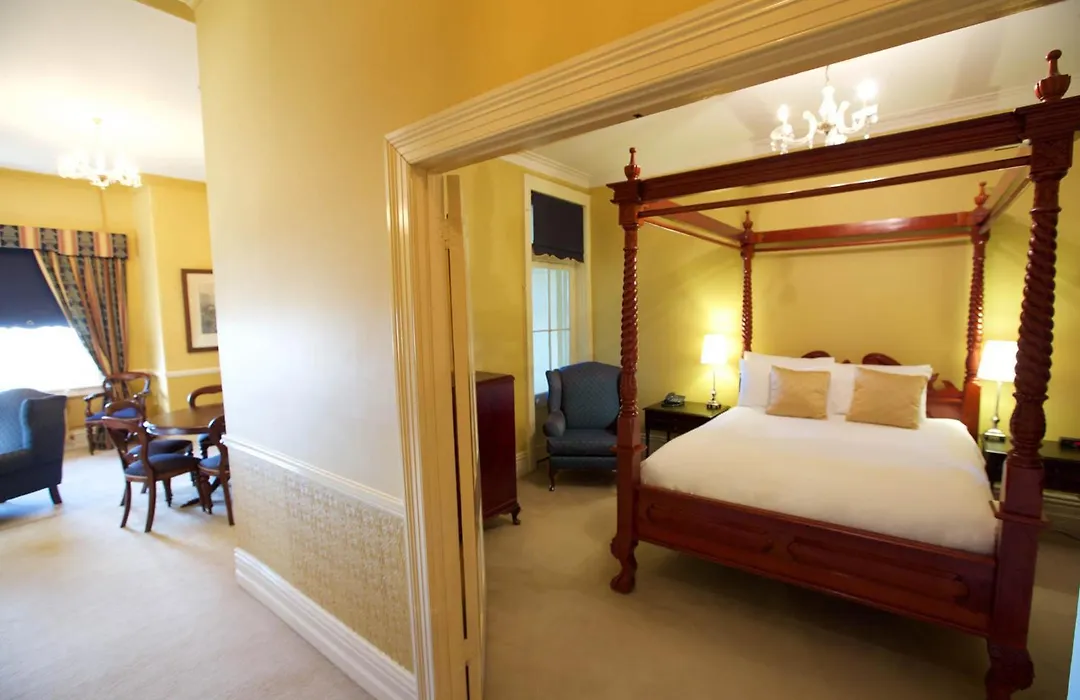 Carrington Hotel-1
