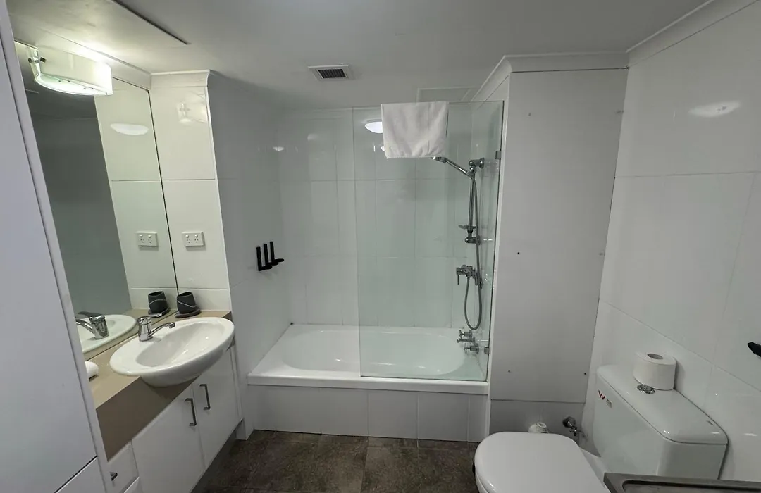 Aristocrat Apartments-1