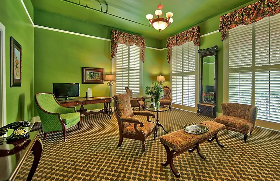 Menger Hotel-1