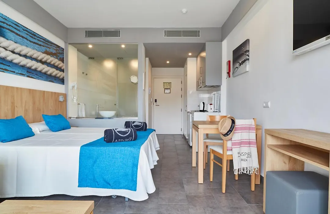 Invisa Aparthotel Casa Luis-1