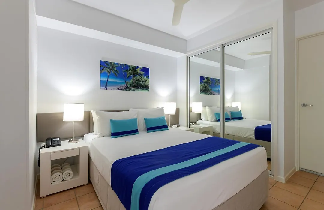 Port Douglas Apartments - Adults Only Oasis-1