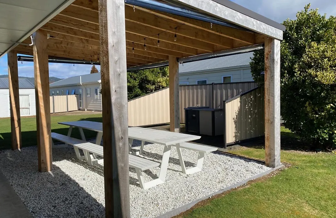 Parklands Motel & Apartments Te Anau-1