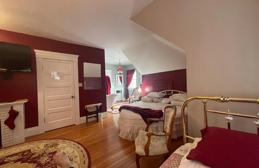 Wakamow Heights Bed And Breakfast-1