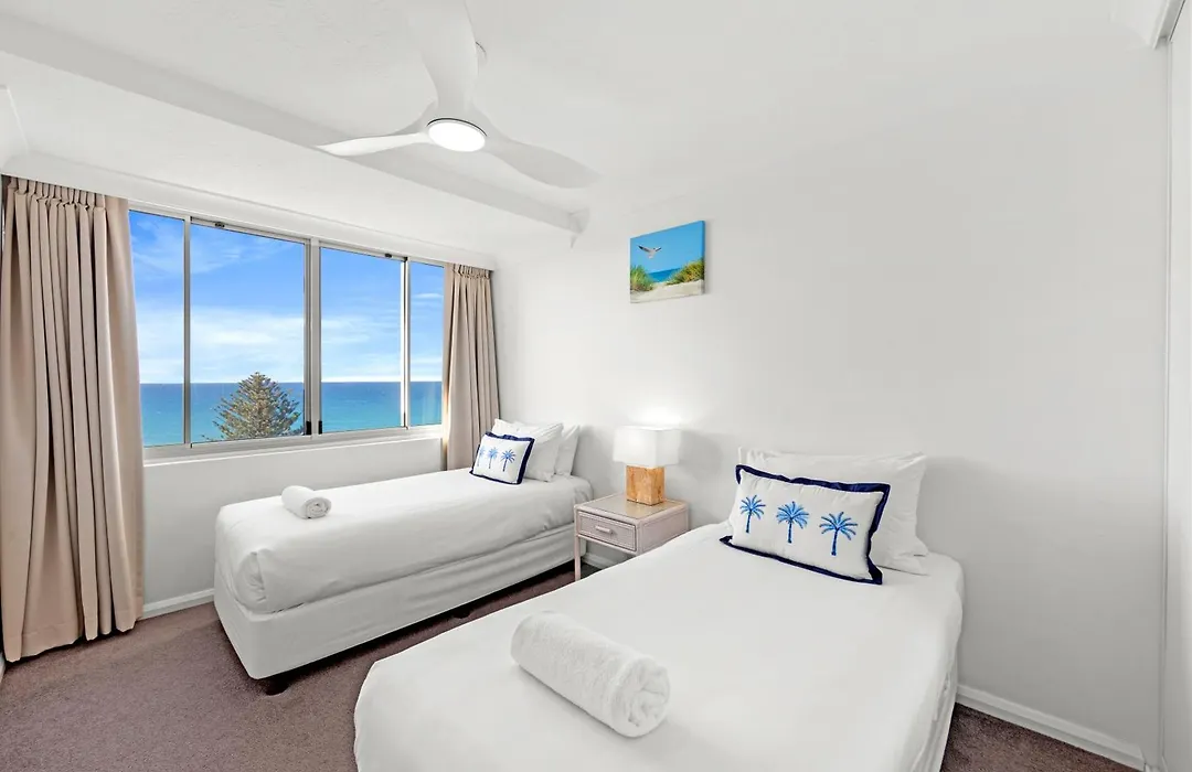 Pacific Regis Beachfront Holiday Apartments-1