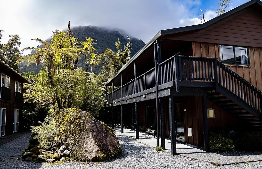 Rainforest Retreat-1