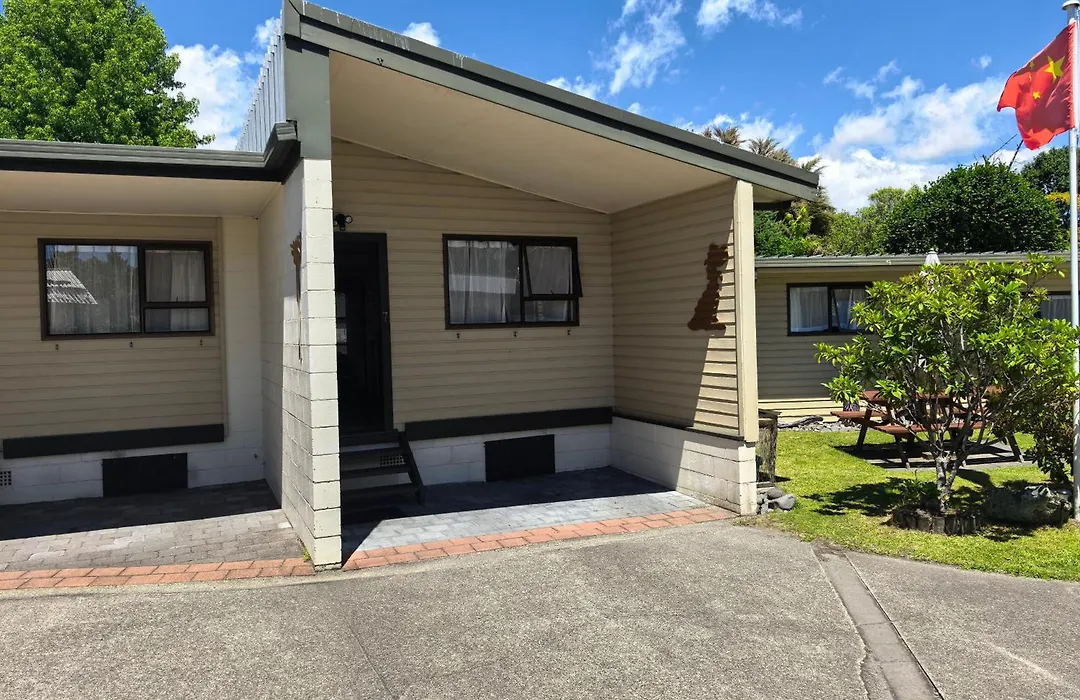 Judges Pool Motel Turangi-1
