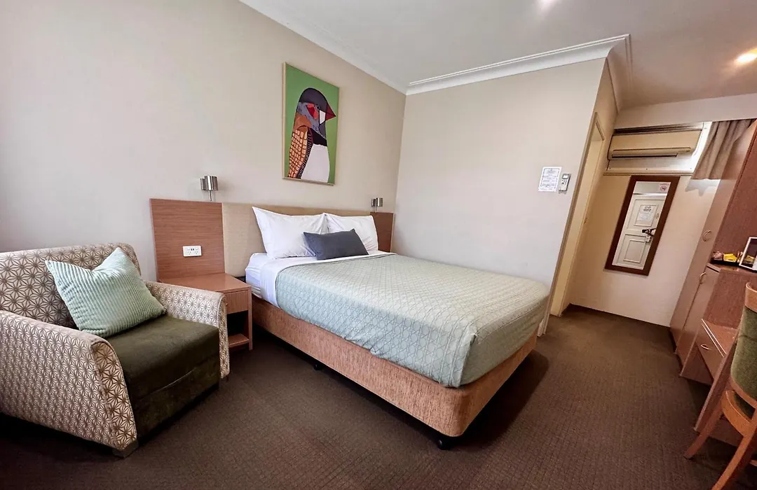 Colonial Terrace Motor Inn-1