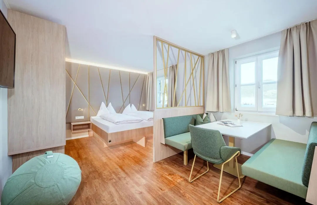Crystls Aparthotel-1