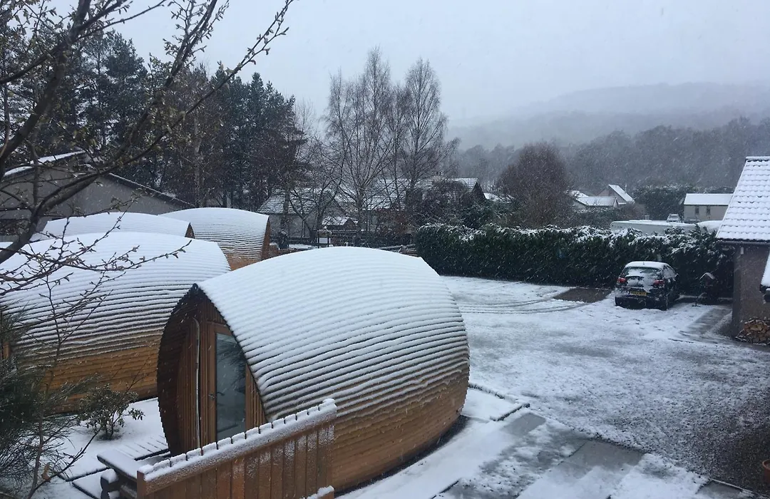 Eriskay Guest House And Aviemore Glamping-1