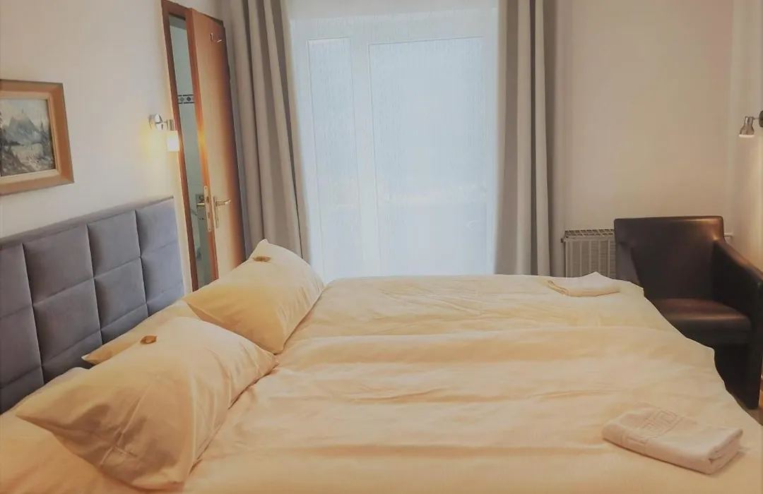 Hotel Kurhaus Uhlenberg-1