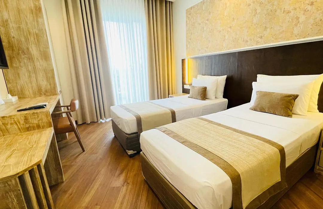 Skyloft Kandy-1