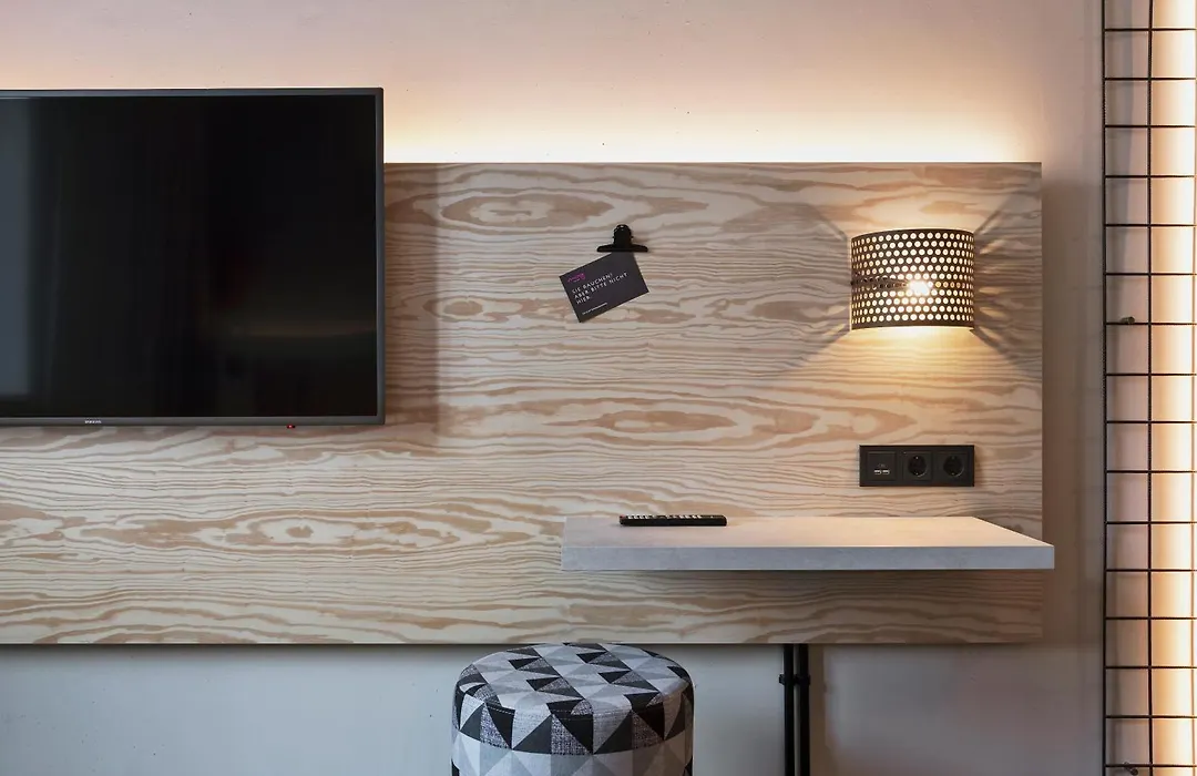Moxy Frankfurt Airport Kelsterbach-1