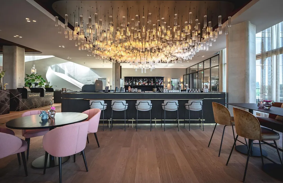 Van der Valk Hotel Amsterdam Zuidas -Rai-1