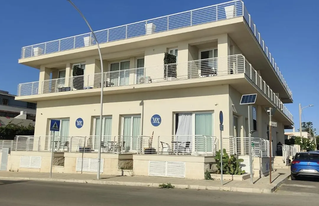 White Apartments & Spa-1