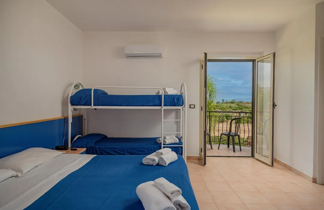 Club Esse Aquilia Beach Village-1