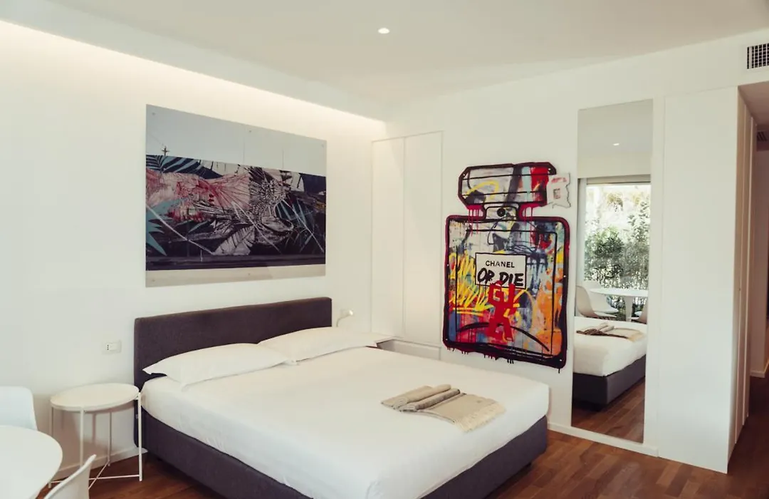 Marina Gardens Boutique&Suites-1
