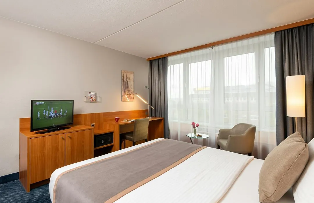 Leonardo Hotel Köln Bonn Airport-1