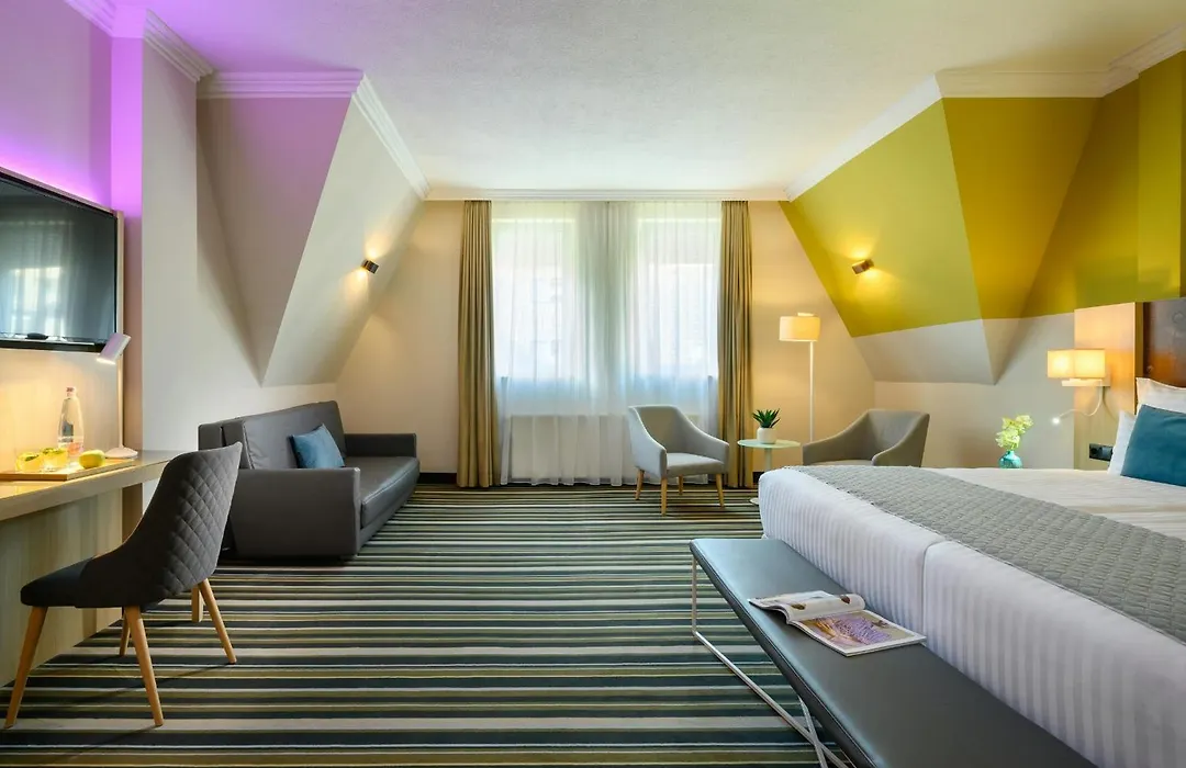 Leonardo Hotel Budapest-1