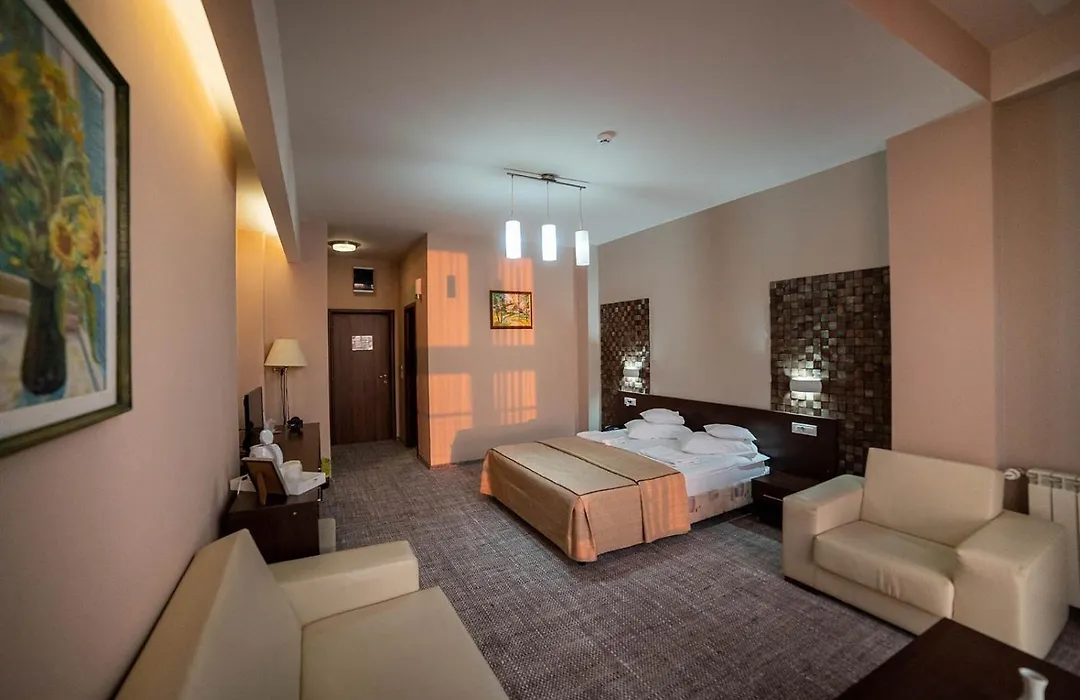Hotel Secret Garden-1