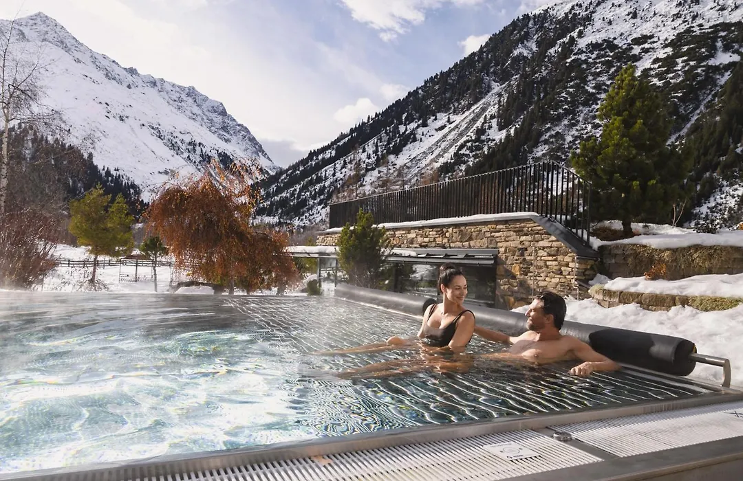 Verwoehnhotel Wildspitze-1