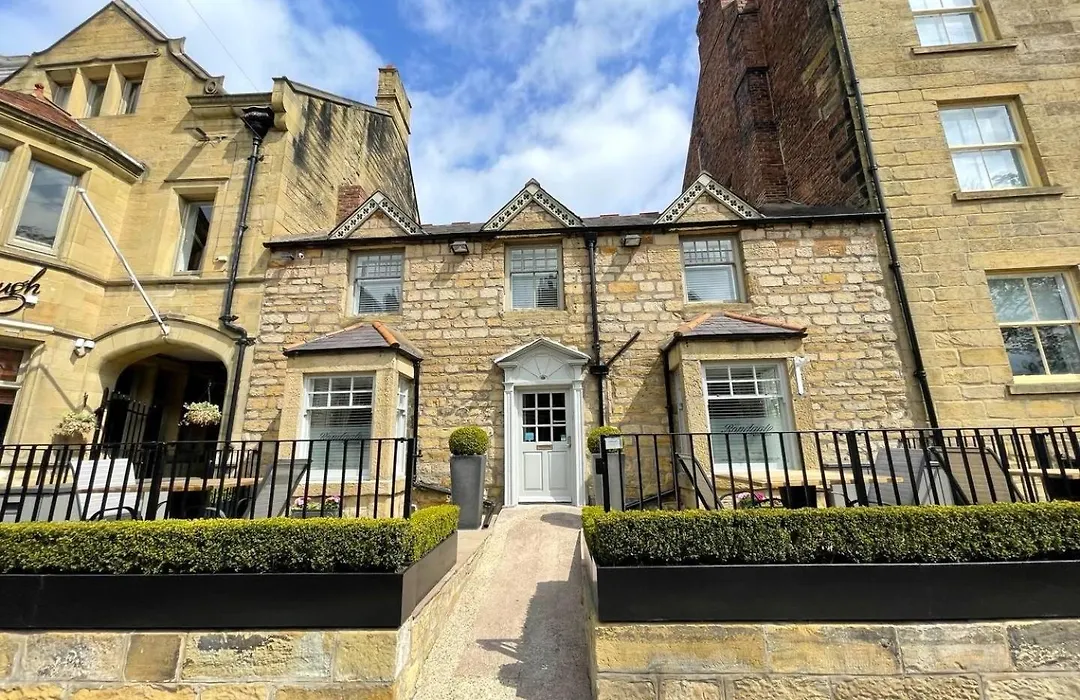 The Bondgate Boutique-1