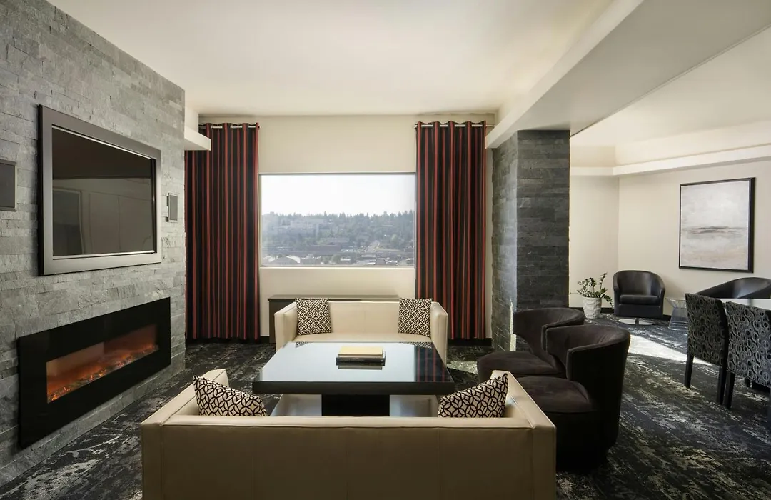 The Davenport Grand, Autograph Collection-1