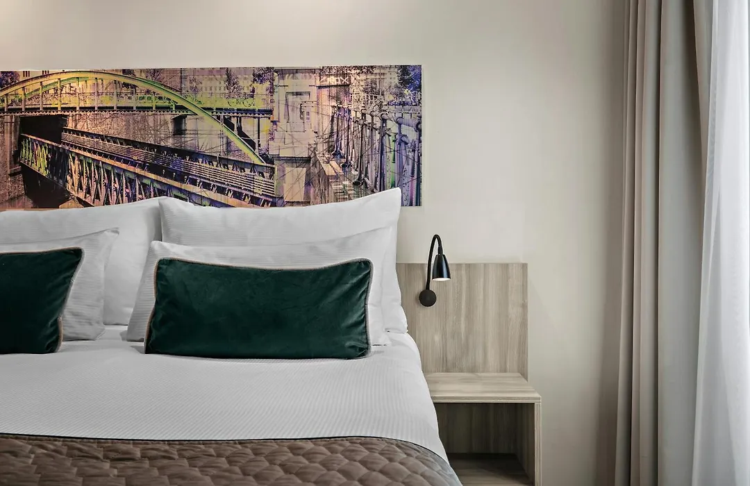 Leonardo Hotel Vienna City West-1