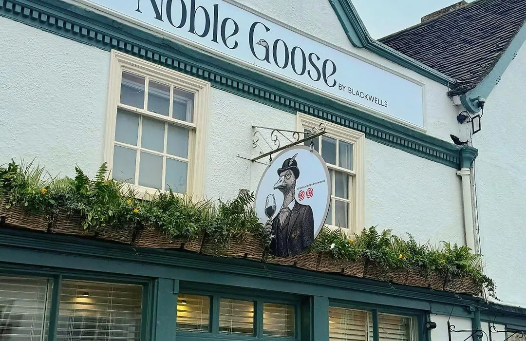 Noble Goose Rooms-1