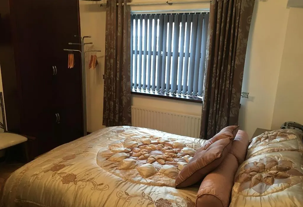 Smithy Lodge Guest House-1