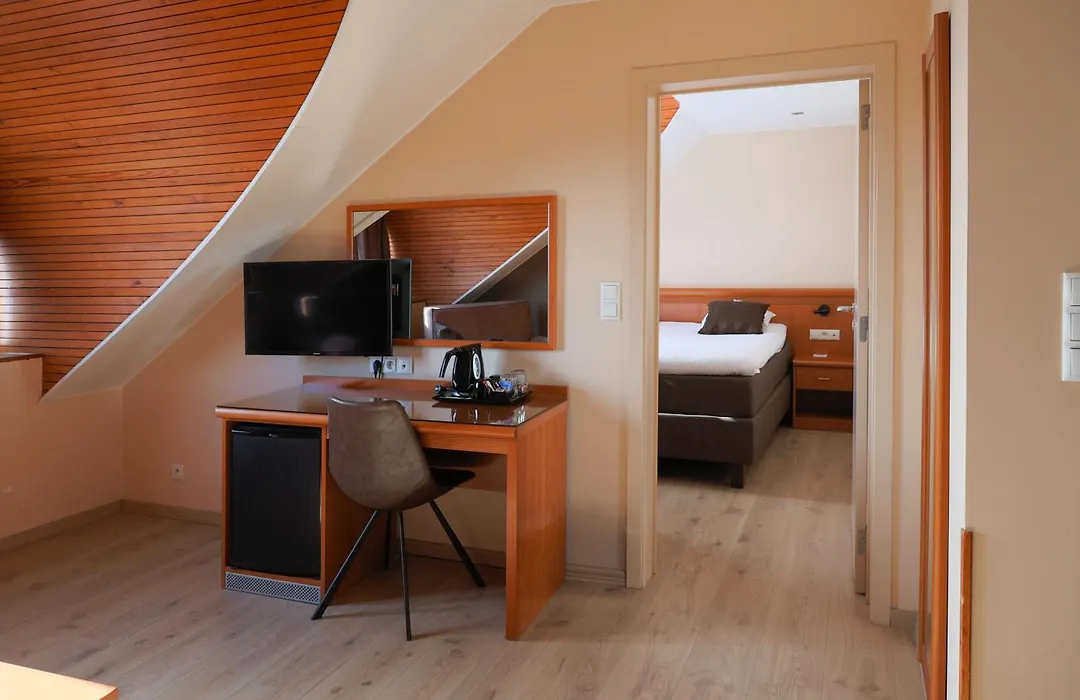 Hotel Melba-1